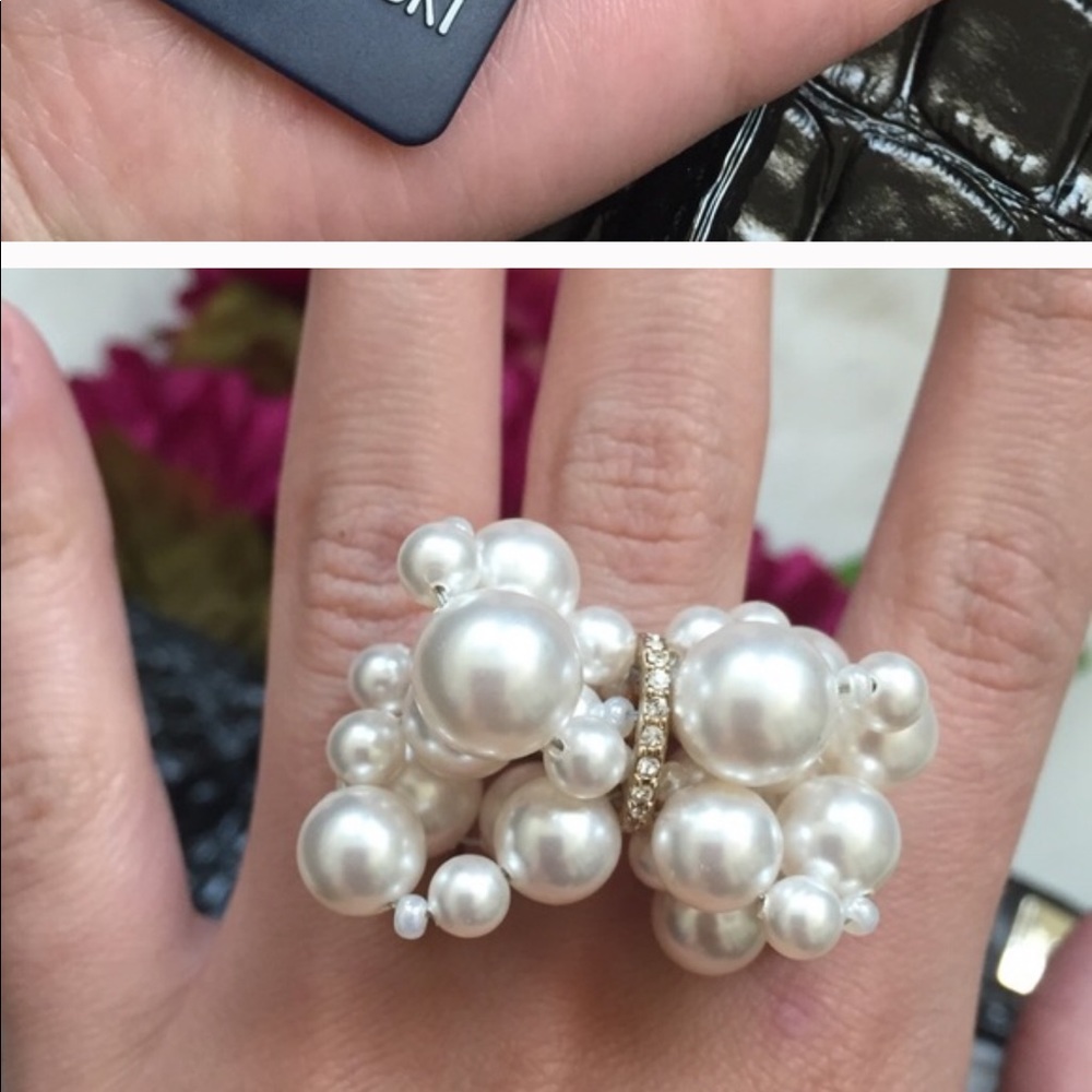 Swarovski and pearl ring.